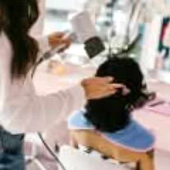 Ondas hechas en el salón